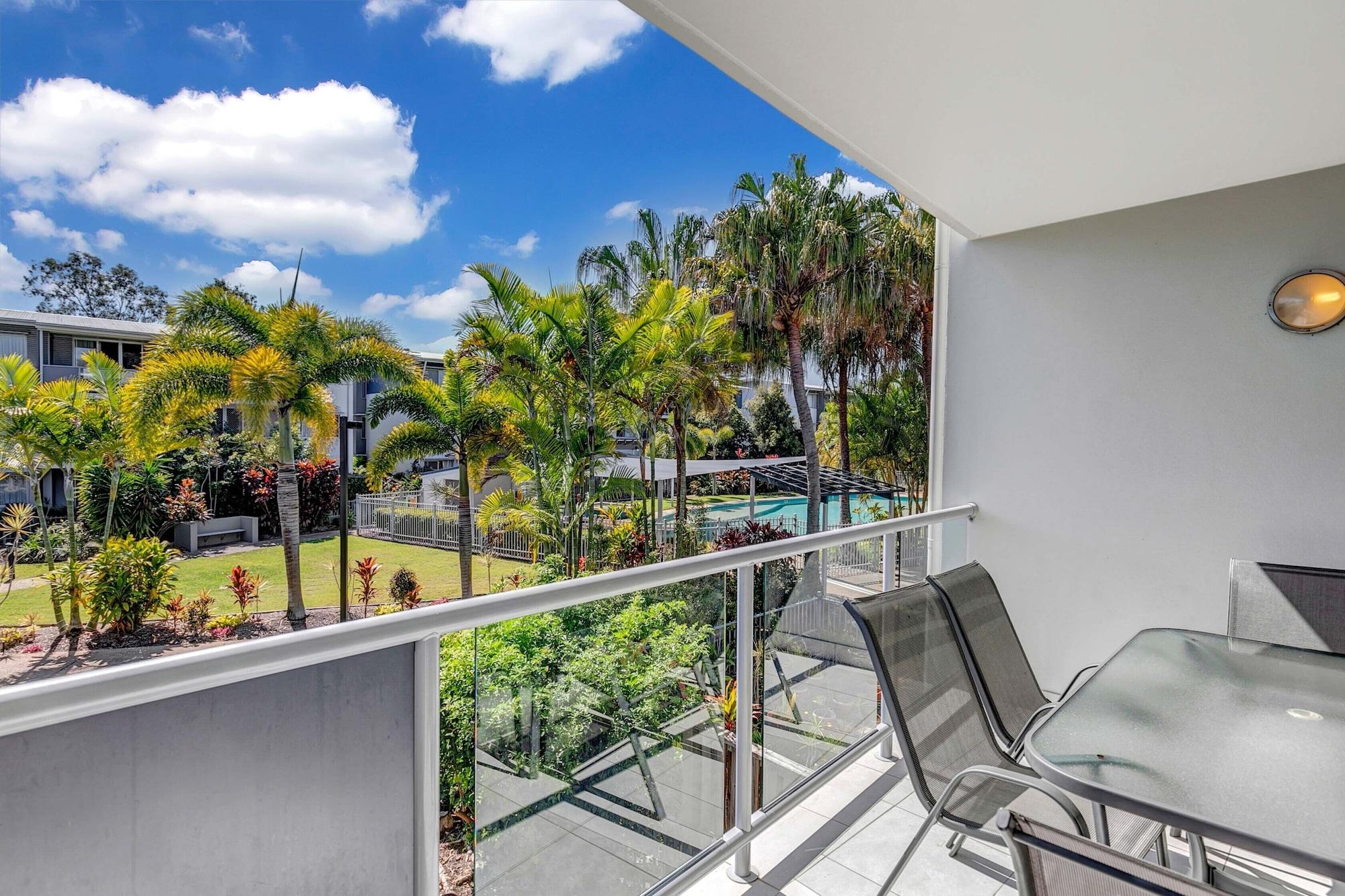 Ramada Encore By Wyndham Whale Cove Hervey Bay Exterior photo
