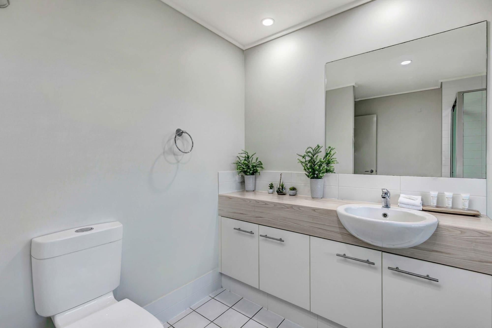 Ramada Encore By Wyndham Whale Cove Hervey Bay Exterior photo