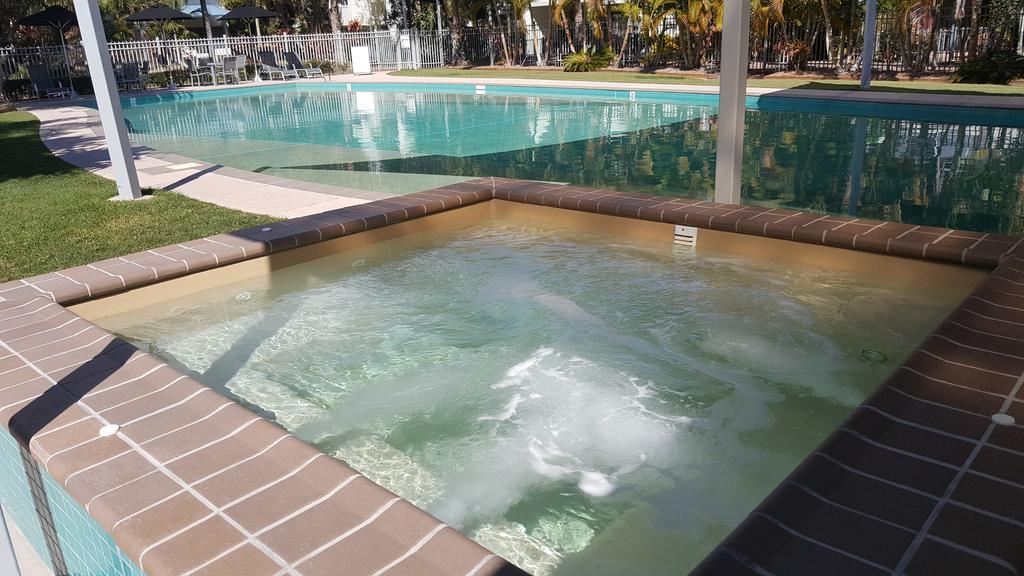 Ramada Encore By Wyndham Whale Cove Hervey Bay Exterior photo